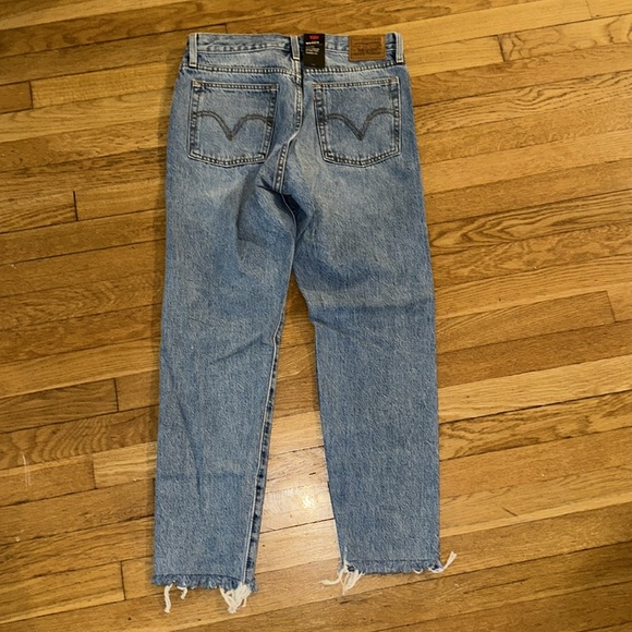 NWT women’s Levi's wedgie jeans 29 - Picture 4 of 5